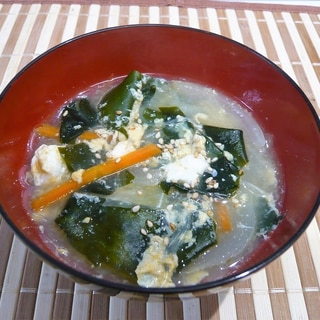 野菜とわかめの春雨スープ